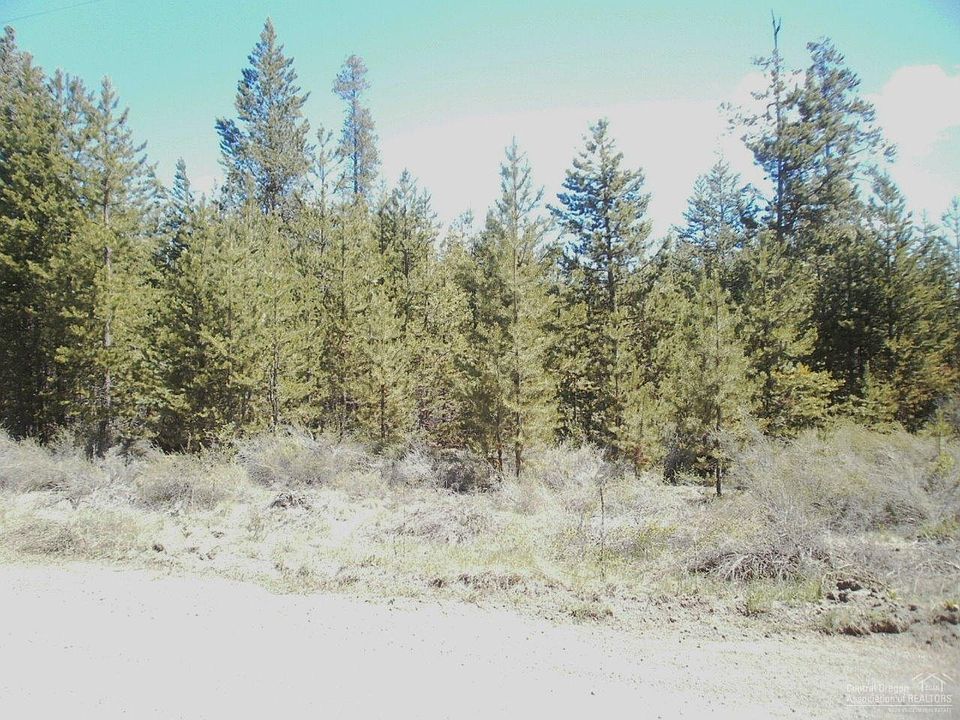 2nd image of 52290 Elderberry Ln