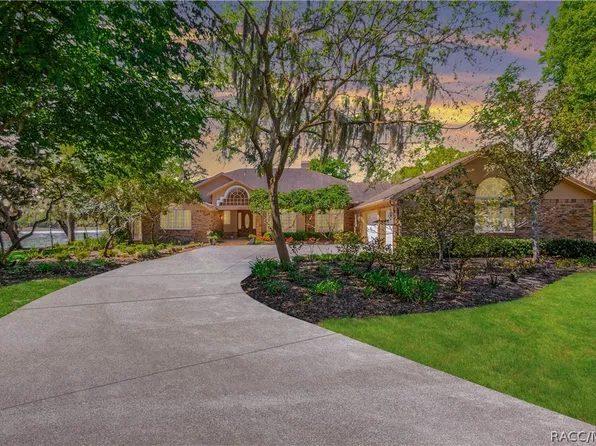 8950 E Eden Walk Ct, Inverness, FL 34450