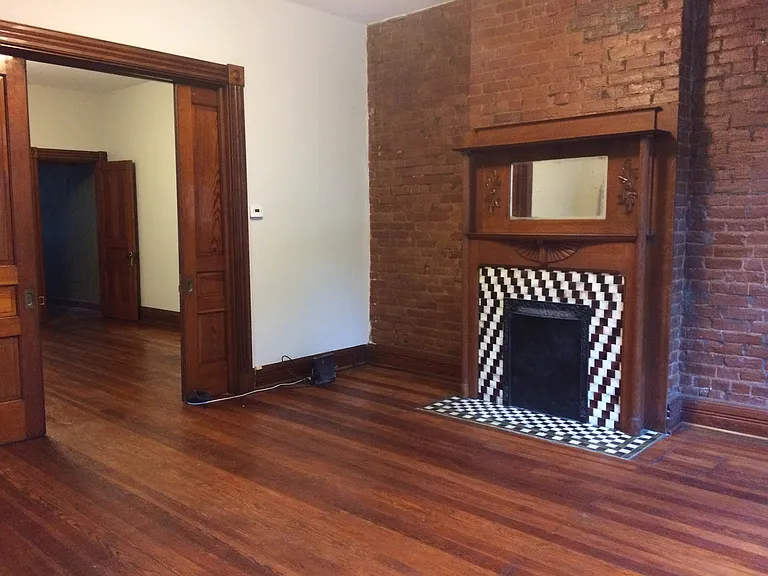 1621 Pullan Ave #1 — Photo 2