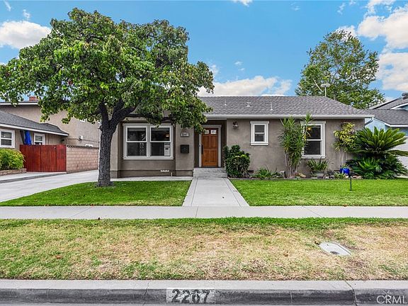 2nd image of 2267 Stearnlee Ave