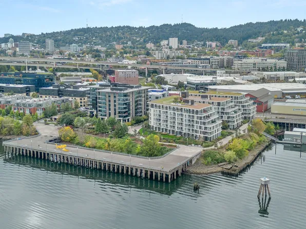 1830 NW Riverscape St APT 801, Portland, OR 97209