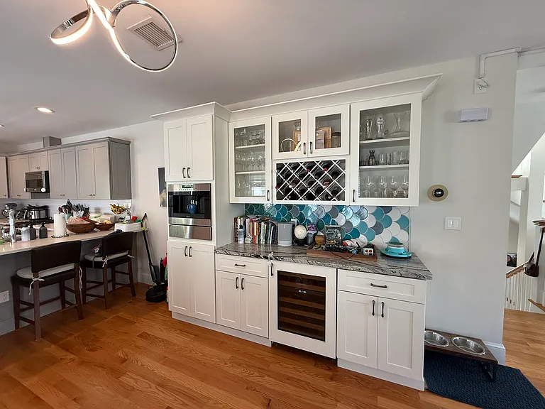 24 Shapley Ave #2 — Photo 8