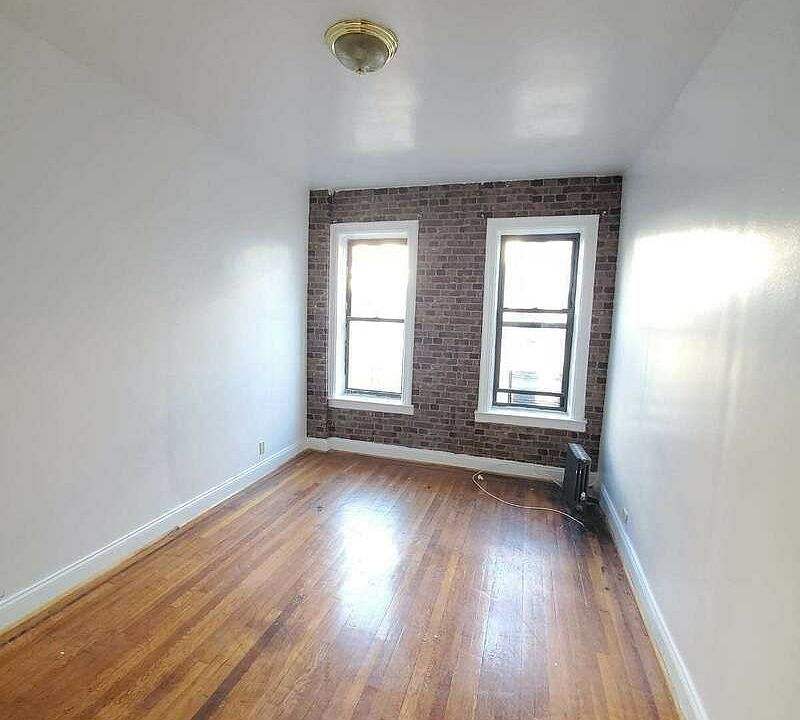 1st image of 991 Carroll St #C17
