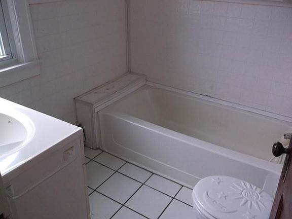 2nd image of 405 W Vermont St