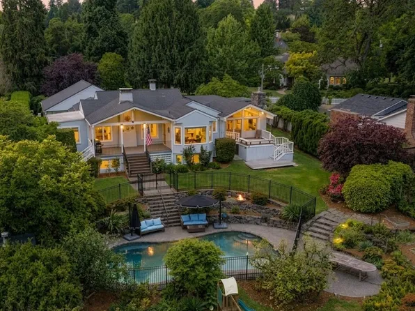 3617 Wauna Vista Dr, Vancouver, WA 98661