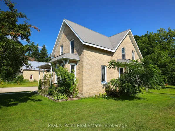 24 Queen St E, South Bruce Peninsula, ON N0H 1P0