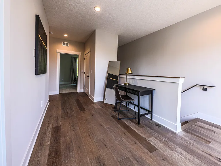 366 Zimpfer St — Photo 27
