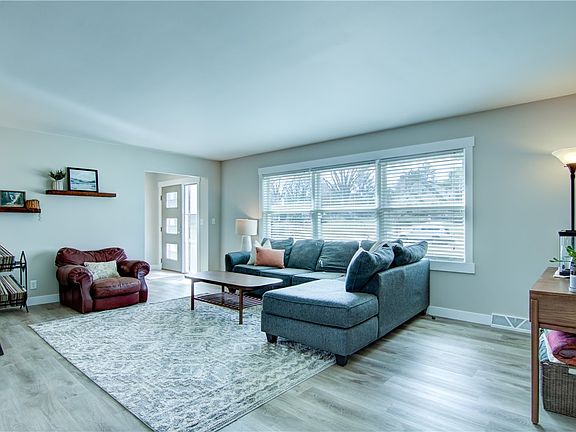 5th image of 2707 Keith Street