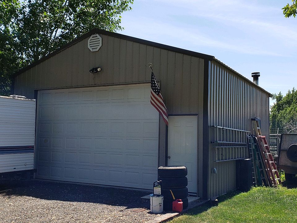 2nd image of 1320 Grelle Ave