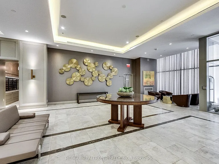 155 Yorkville Ave — Photo 3