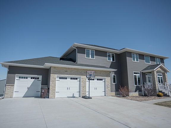 3rd image of 3728 89th St