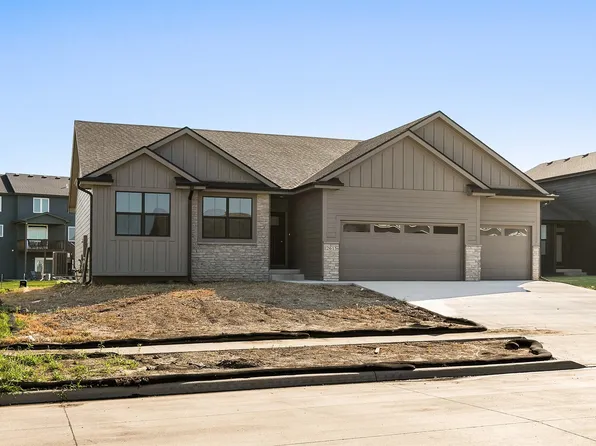 2615 SE Kettleridge Ln, Waukee, IA 50263