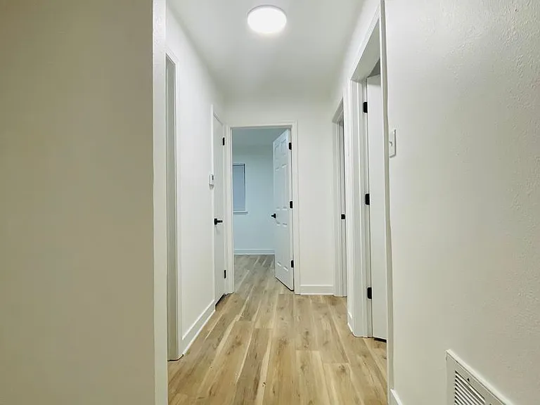 3605 Pine Cone Dr — Photo 6