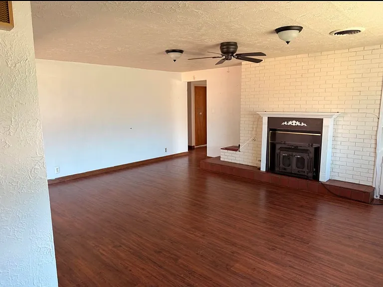 113 Stull Ct — Photo 3