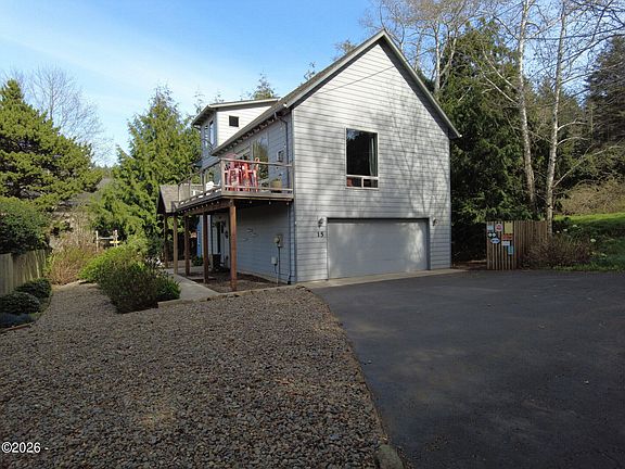 3rd image of 15 Shell St