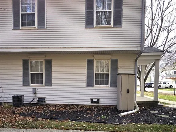 33647 Bayview Dr, Chesterfield, MI 48047