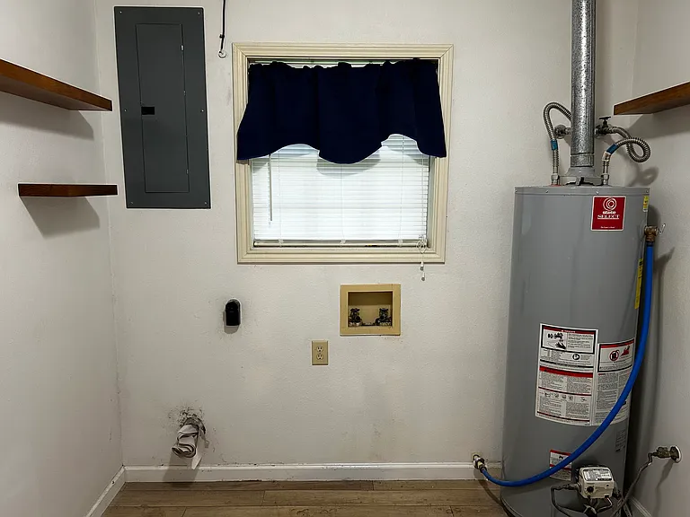 1005 Nichols St — Photo 26