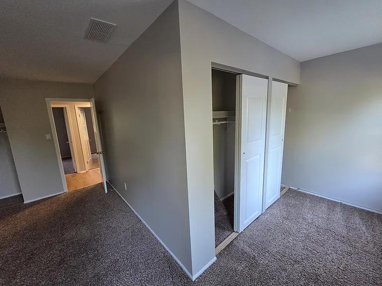 3904 Elberta Ln — Photo 14
