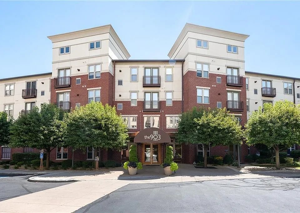 1000 Providence Pl #372