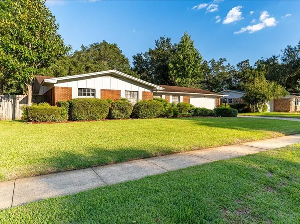 604 Merioneth Dr NE, Fort Walton Beach, FL 32547