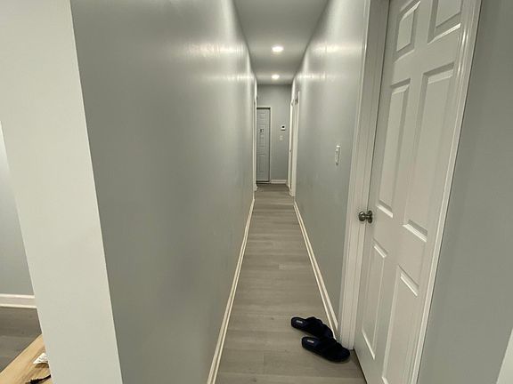 3rd image of 7412 N Oakley Ave #1
