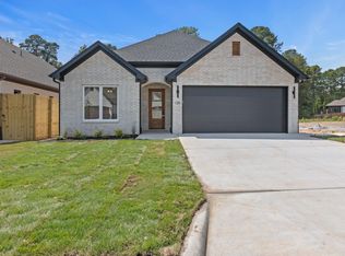 139 Woodlands Park Dr, Little Rock, AR 72211