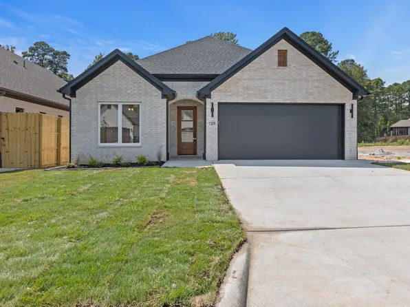 139 Woodlands Park Dr, Little Rock, AR 72211