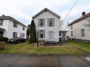 604 E Main St, East Palestine, OH