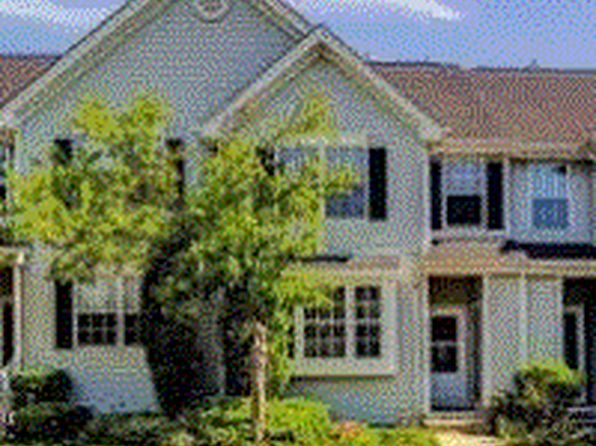1209 Blossom Cir