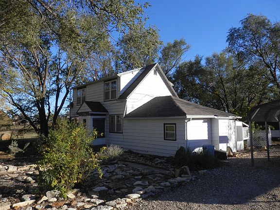 3rd image of 836 E Oakdale Ave