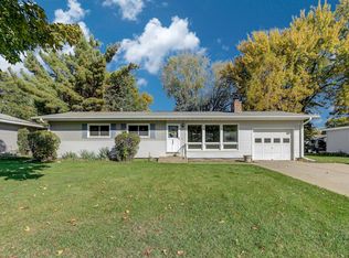 2806 Ohenry Rd, Brooklyn Center, MN 55430