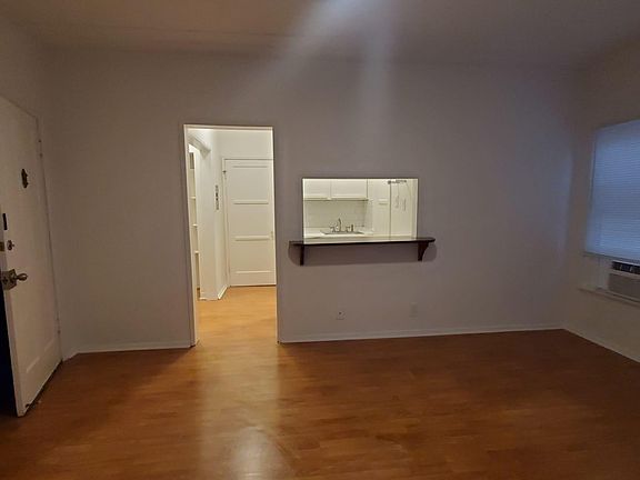 2nd image of 639 S Cochran Ave APT 201