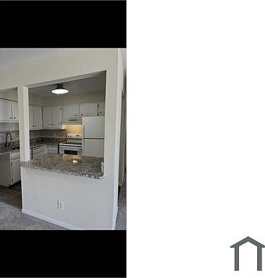 3rd image of 10131 Prince Pl APT 201
