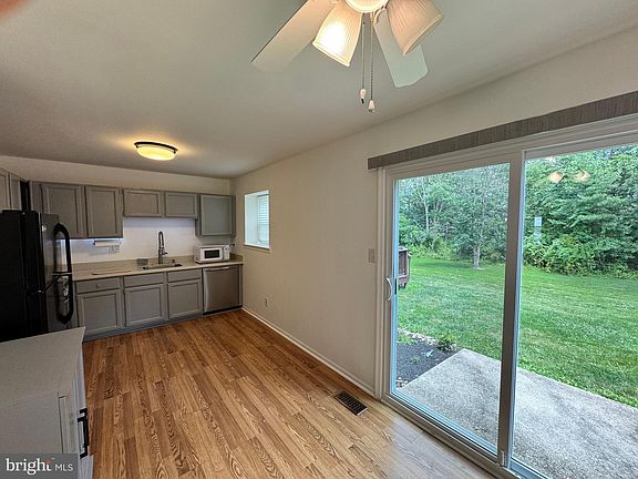 5th image of 2371 Norrington Dr W