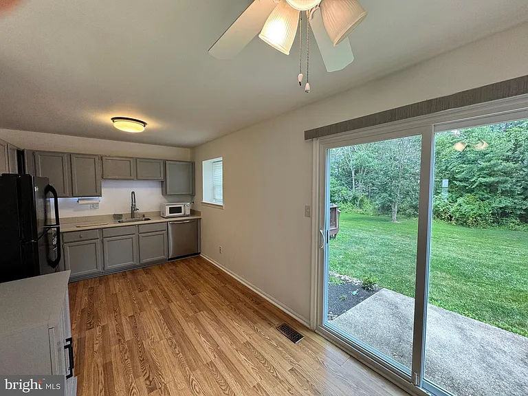 2371 Norrington Dr W — Photo 5