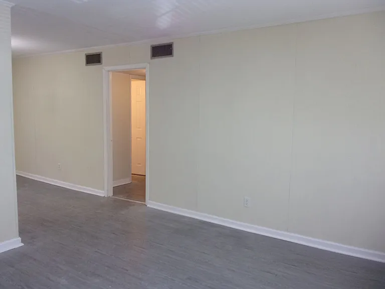 409 N Plantation Rd — Photo 4