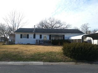 1420 Beard St, Beardstown, IL 62618