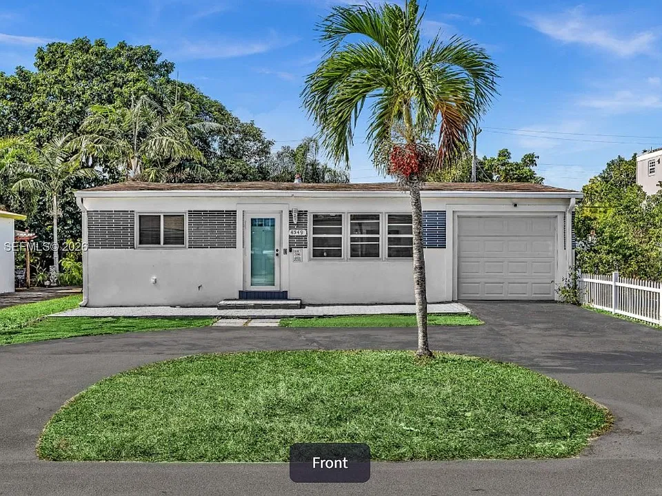 4549 SW 24th Ave
