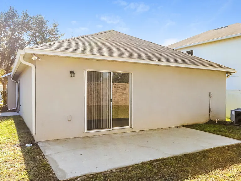 17031 Ongar Ct — Photo 16