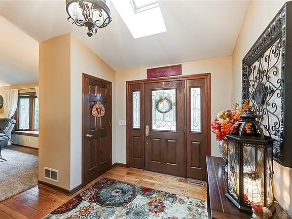 4th image of 1937 Harrowgate Hill Ln