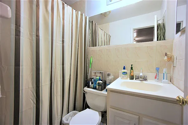 Rented by Compass | media 21