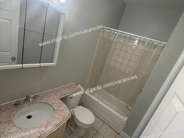 5634 Claude Ave — Photo 10
