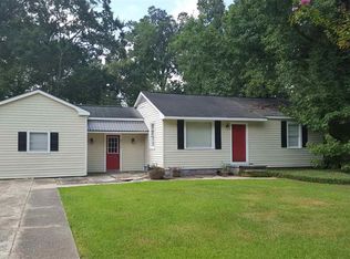 8712 Hill Dr, Baton Rouge, LA 70809