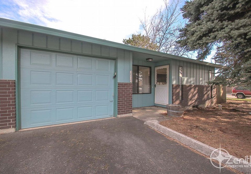 1st image of 2916 NE 86th Ave