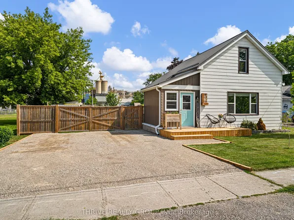 110 Queen St, Bluewater, ON N0M 1X0