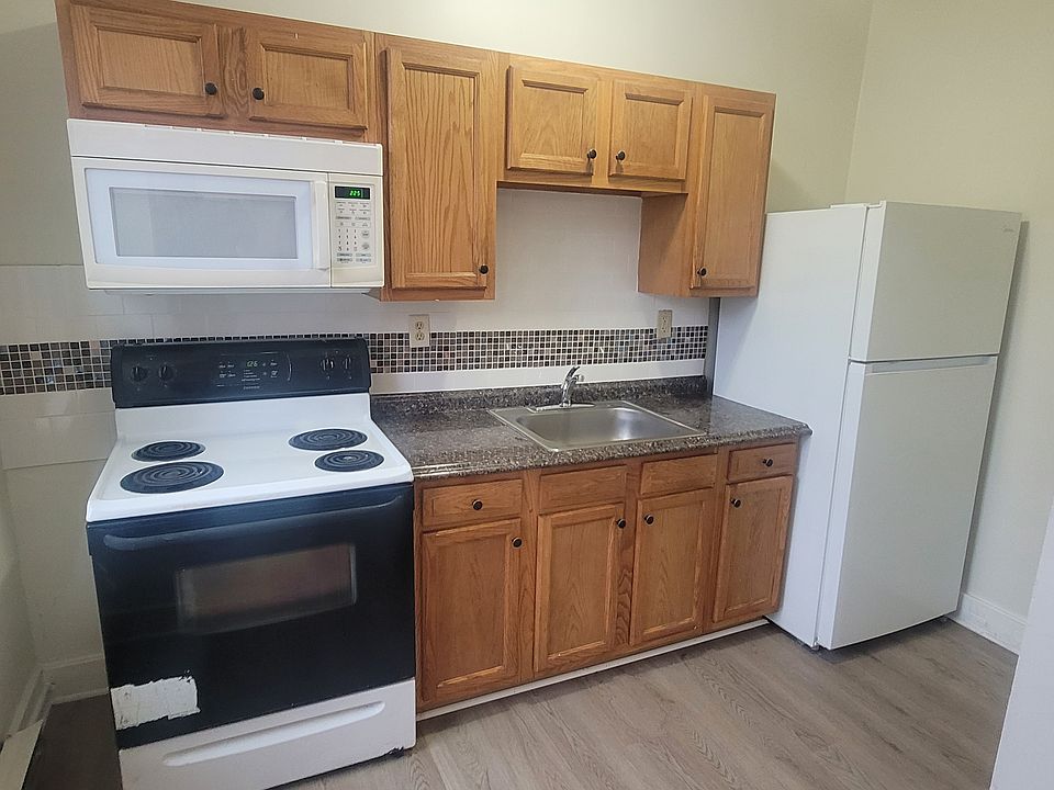 1st image of 1012 Dohrman St #7