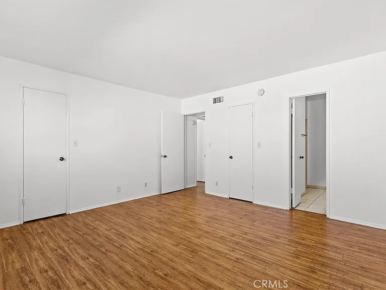 5400 Newcastle Ave #56 — Photo 11