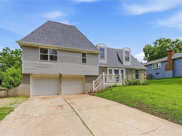 13013 Corrington Ave, Grandview, MO 64030