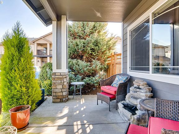 2nd image of 4711 NE 95th Cir