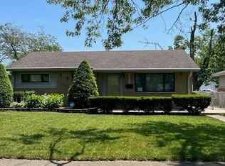 17315 Community St, Lansing, IL 60438